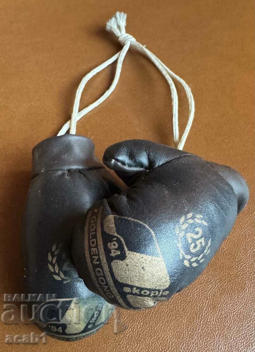 GOLDEN GONG SKOPJE 1994 Boxing Gloves Souvenir