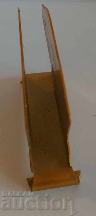 Auction  . SOC METAL NAPKIN HOLDER VASE WITH FLOWERS