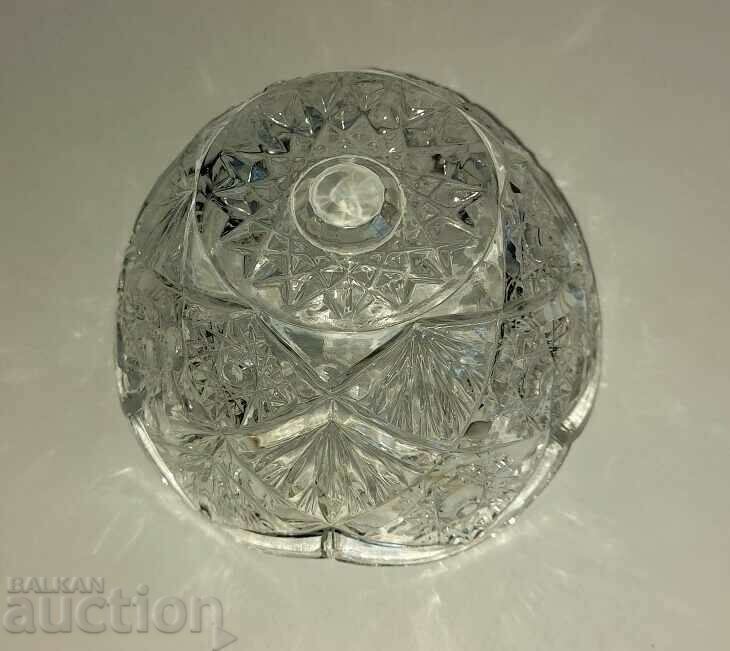 . КРИСТАЛНА КУПА ЗАХАРНИЦА БОНБОНИЕРА В ПЕРФЕКТНО СЪСТОЯНИЕ - 7 . КРИСТАЛНА КУПА ЗАХАРНИЦА БОНБОНИЕРА В ПЕРФЕКТНО СЪСТОЯНИЕ - 7