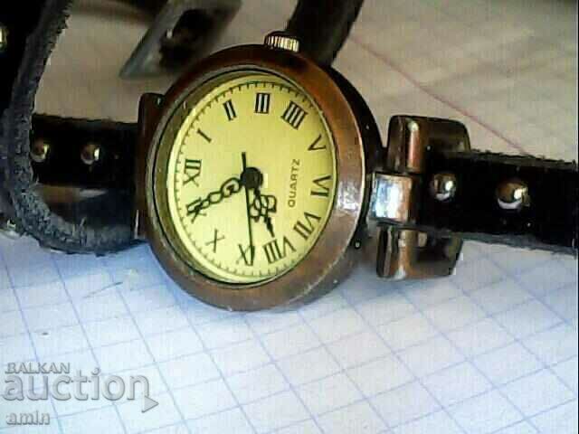 lot of beautiful women's 4-beds work without batteries - 5