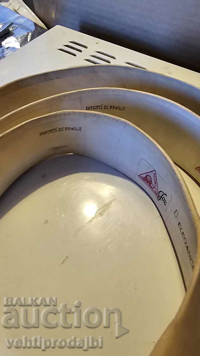 Auction Collars, different sizes Auction Collars, different sizes