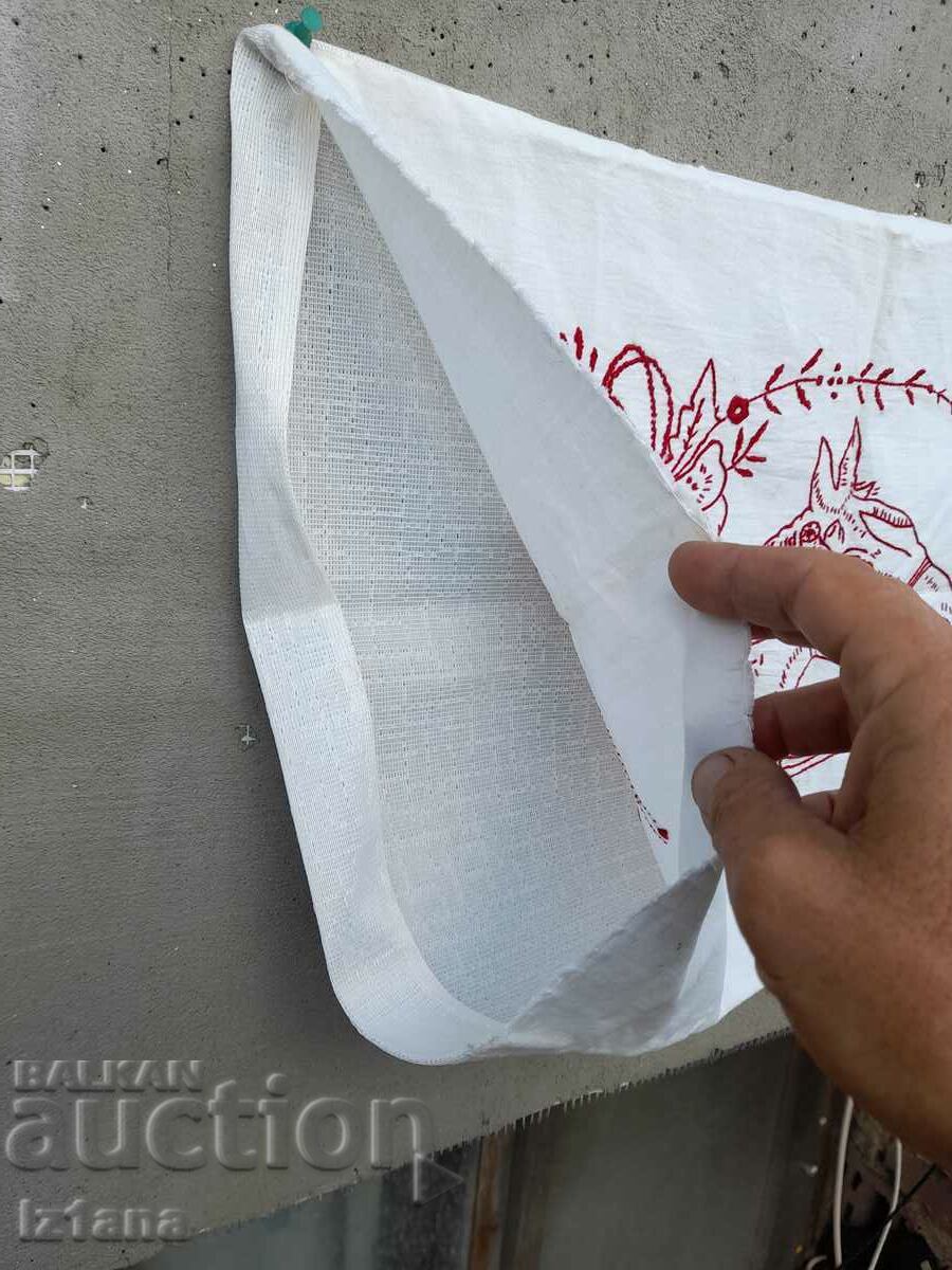 Delivery of Old embroidered pillowcase