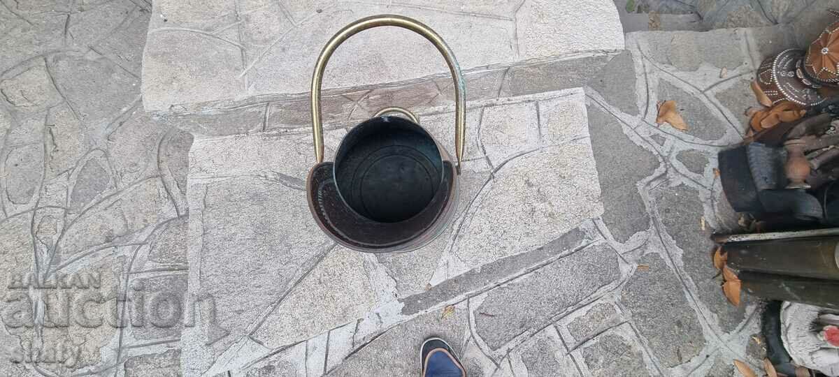 Old bronze vessel. - 6 Old bronze vessel. - 6