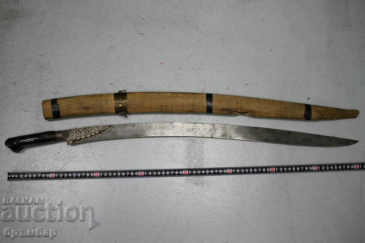 Old Ottoman Turkish Balkan Scimitar. Black horn handle.