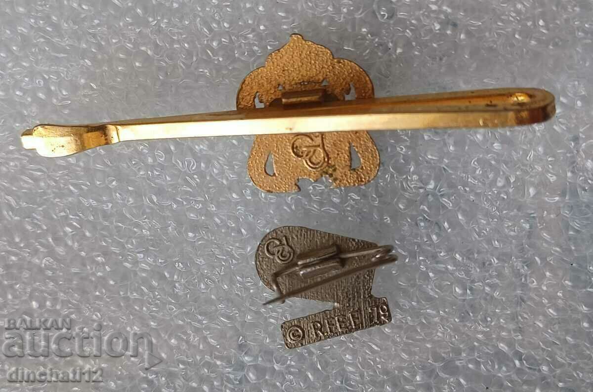 Παράδοση Παγκόσμιο Κύπελλο ποδοσφαίρου. καρφίτσα + σήμα Παράδοση Παγκόσμιο Κύπελλο ποδοσφαίρου. καρφίτσα + σήμα