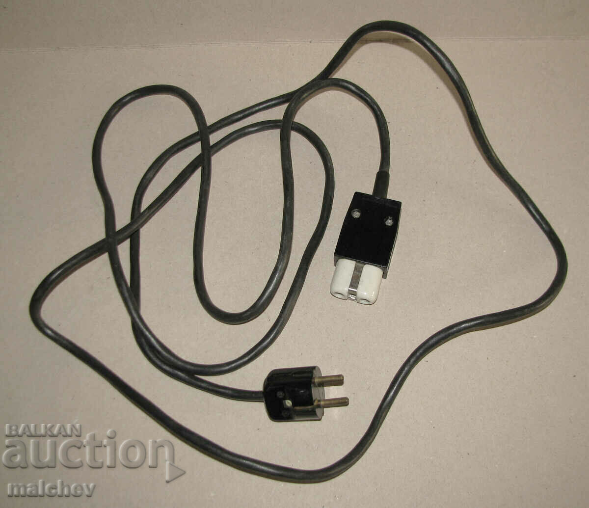 Extension cable 2.65 m with a plug for pepper stoves preserved