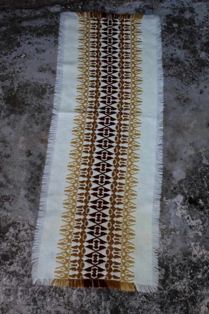 Licitație , Pătură veche carouri TISLAIFER Licitație , Pătură veche carouri TISLAIFER