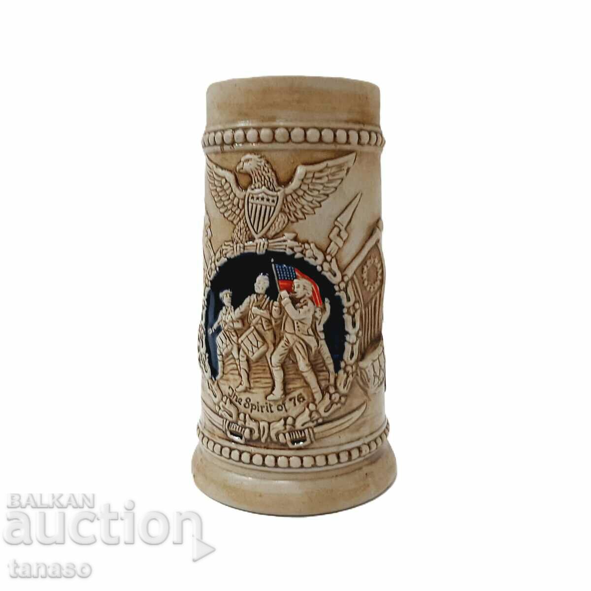 Cană veche din ceramică americană comemorativă (9.2) cu preț 50.00 BGN | € 25.56 Cană veche din ceramică americană comemorativă (9.2) cu preț 50.00 BGN | € 25.56