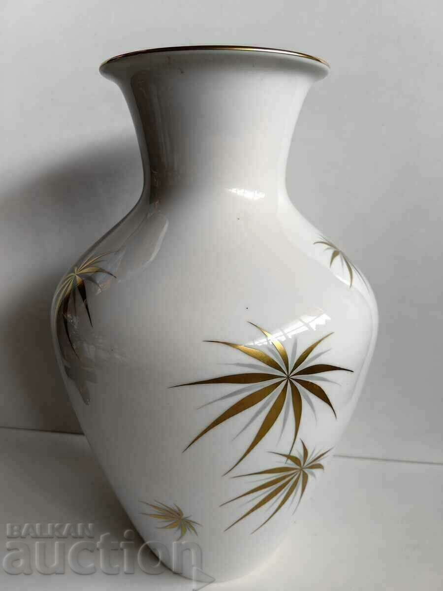. BAVARIA HUGE LUXURY MARKED PORCELAIN VASE - 6 . BAVARIA HUGE LUXURY MARKED PORCELAIN VASE - 6