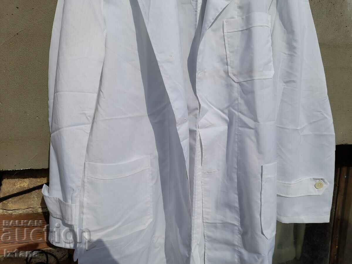 Delivery of Old men's medical apron