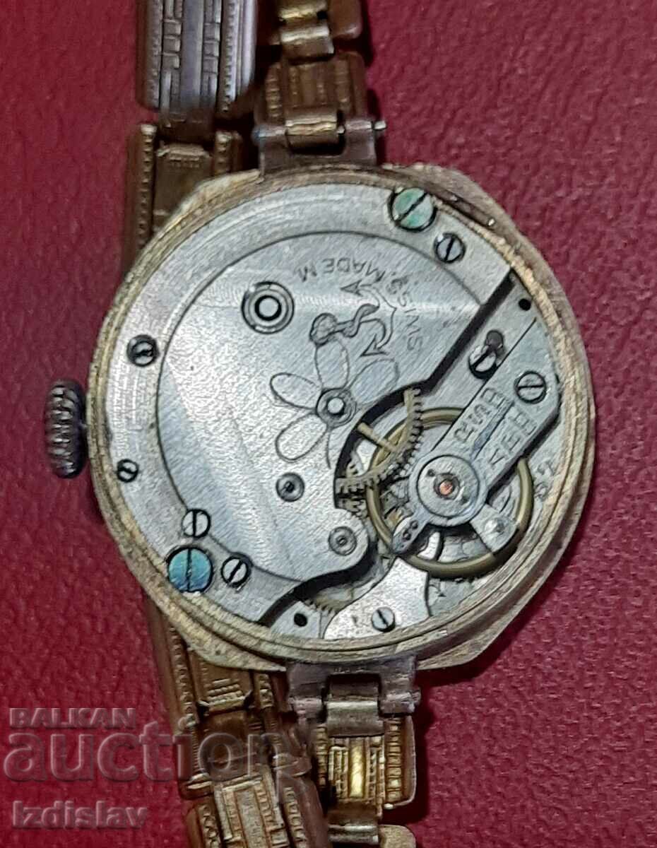 Ceas de damă elvețian de epocă cu preț € 65.00 | 127.13 BGN