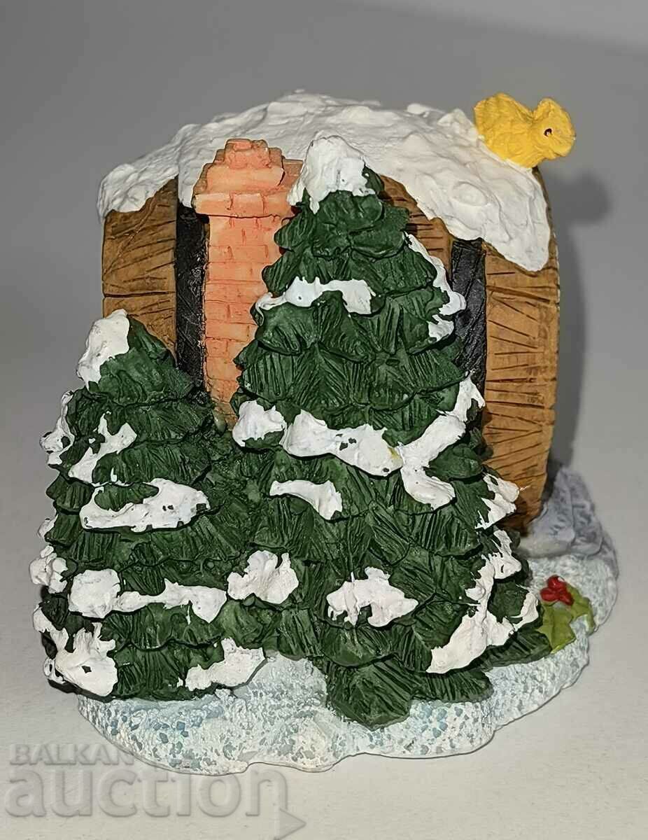 Auction .CHRISTMAS PLASTIC BUNNY FIGURE STATUETTE MATERIAL UNKNOWN Auction .CHRISTMAS PLASTIC BUNNY FIGURE STATUETTE MATERIAL UNKNOWN