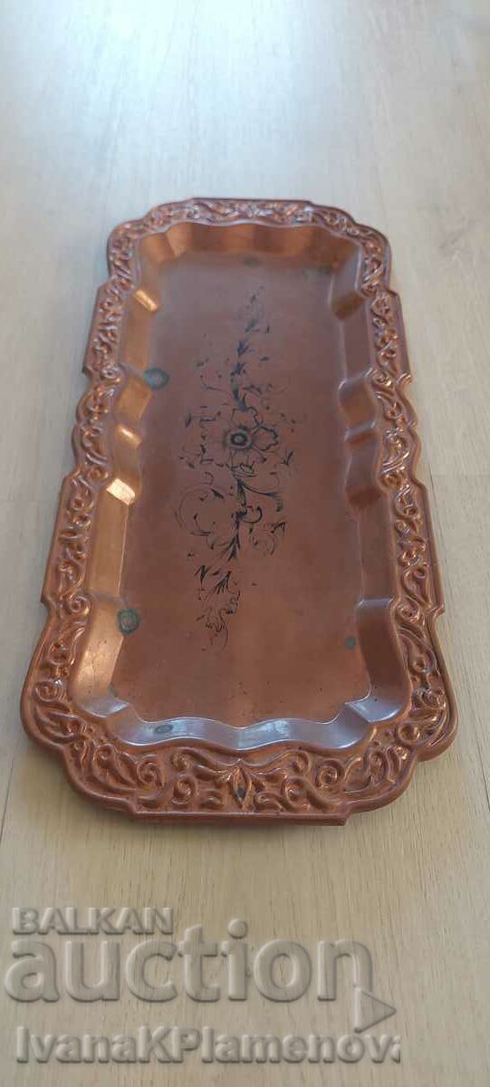 A tray of honey with price 20.00 BGN | € 10.23 A tray of honey with price 20.00 BGN | € 10.23