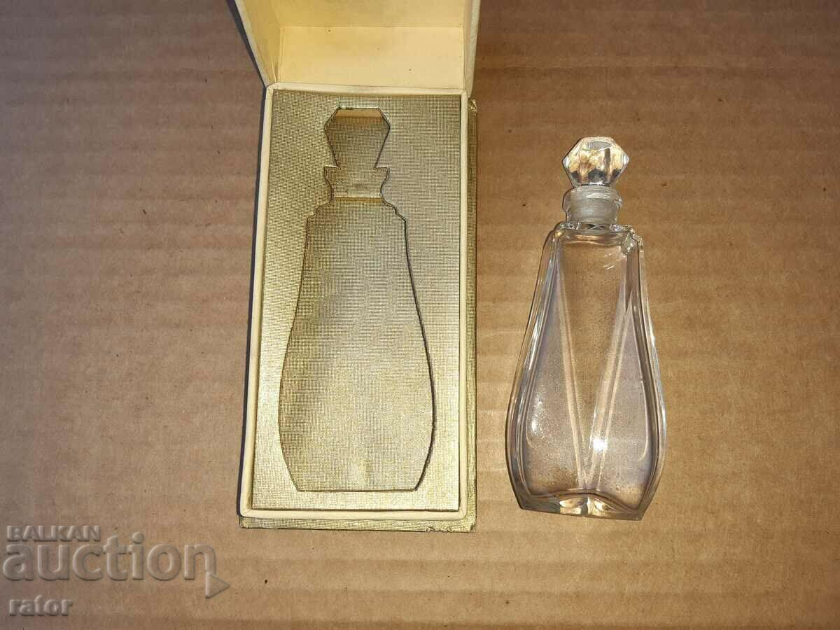 Auction Very old TOSCA 4711 perfume bottle with box - GERMANY Auction Very old TOSCA 4711 perfume bottle with box - GERMANY