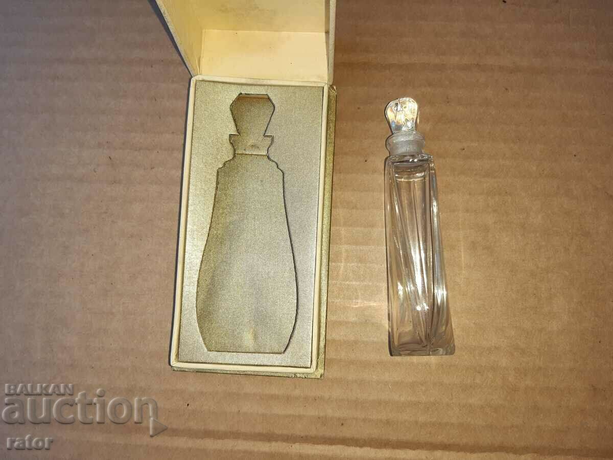 Delivery of Very old TOSCA 4711 perfume bottle with box - GERMANY Delivery of Very old TOSCA 4711 perfume bottle with box - GERMANY