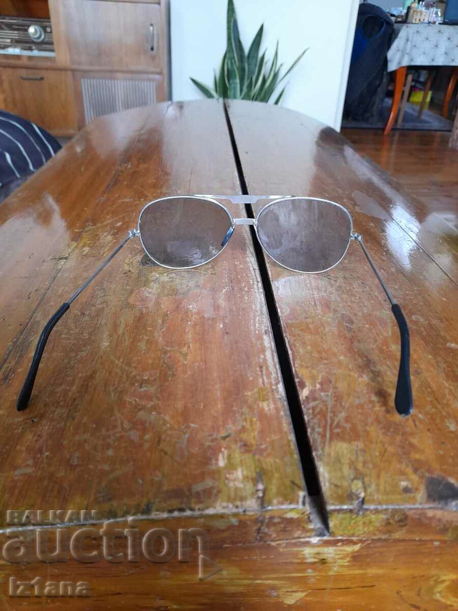 Auction  Old sunglasses Sport