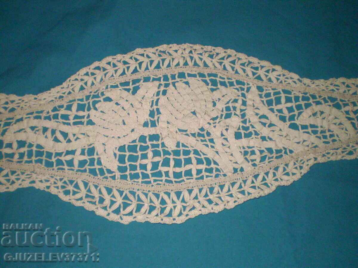Auction 19th century crocheted tablecloth tea towel Auction 19th century crocheted tablecloth tea towel