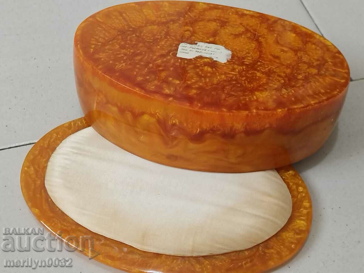 Bulgarian jewelry box artificial amber Catalin NRB - 6 Bulgarian jewelry box artificial amber Catalin NRB - 6