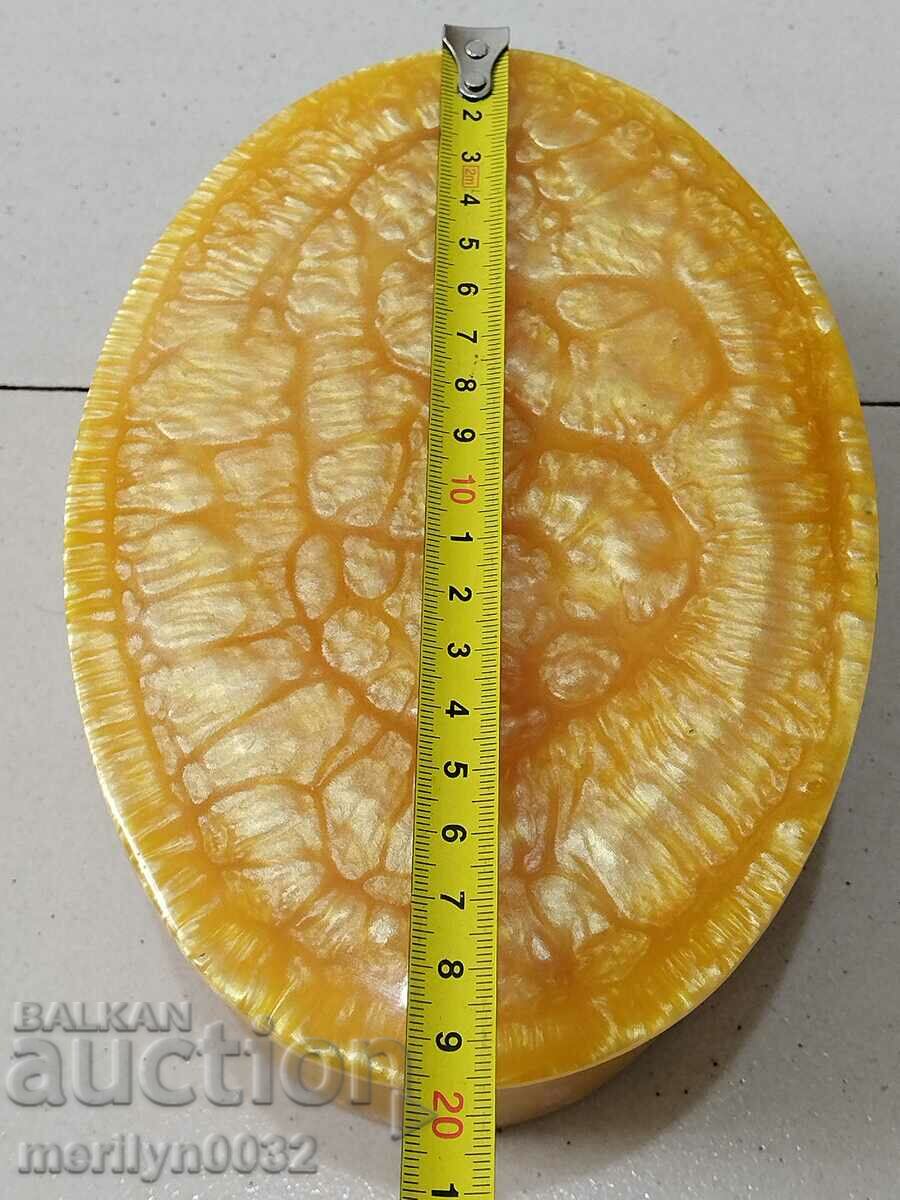 Delivery of Bulgarian jewelry box artificial amber Catalin NRB Delivery of Bulgarian jewelry box artificial amber Catalin NRB