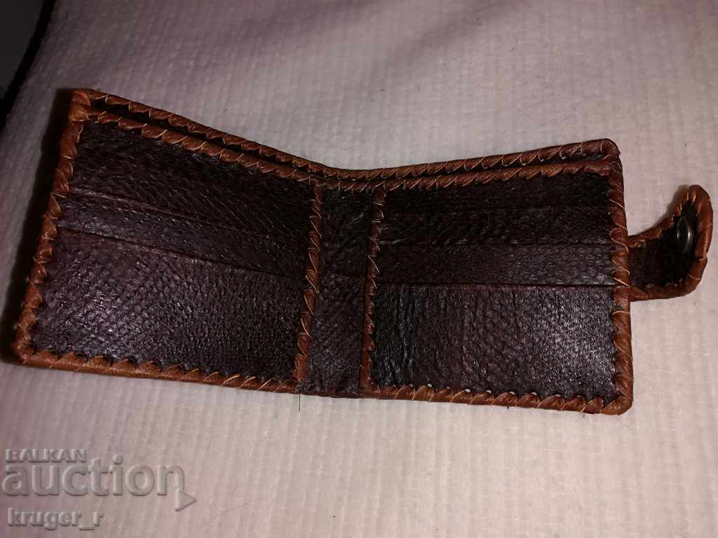 Auction Men's purse salmon Auction Men's purse salmon