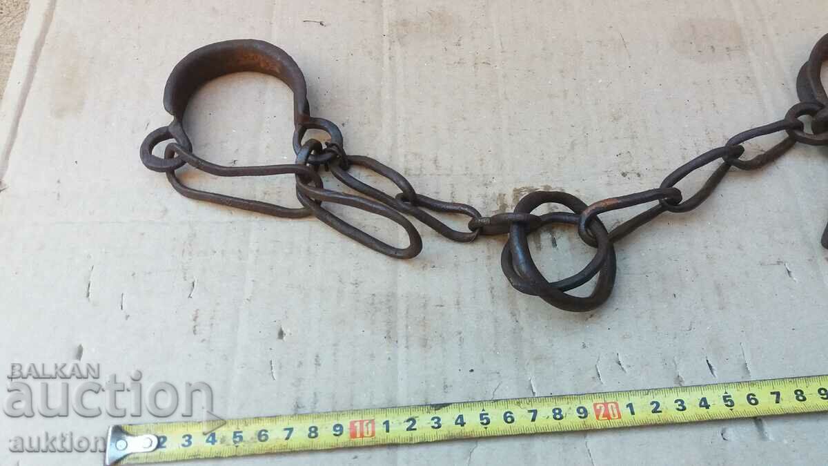 Auction EXCELLENT FORGED RENAISSANCE SHACKS, HANDCUFFS, SHACKLES Auction EXCELLENT FORGED RENAISSANCE SHACKS, HANDCUFFS, SHACKLES