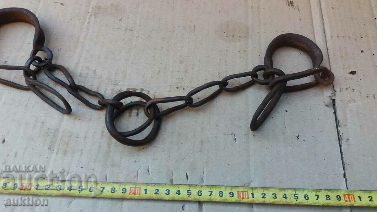 Delivery of EXCELLENT FORGED RENAISSANCE SHACKS, HANDCUFFS, SHACKLES Delivery of EXCELLENT FORGED RENAISSANCE SHACKS, HANDCUFFS, SHACKLES