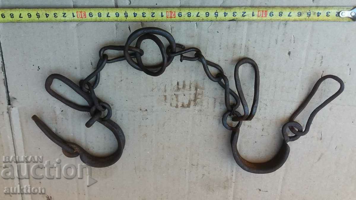 EXCELLENT FORGED RENAISSANCE SHACKS, HANDCUFFS, SHACKLES - 7 EXCELLENT FORGED RENAISSANCE SHACKS, HANDCUFFS, SHACKLES - 7