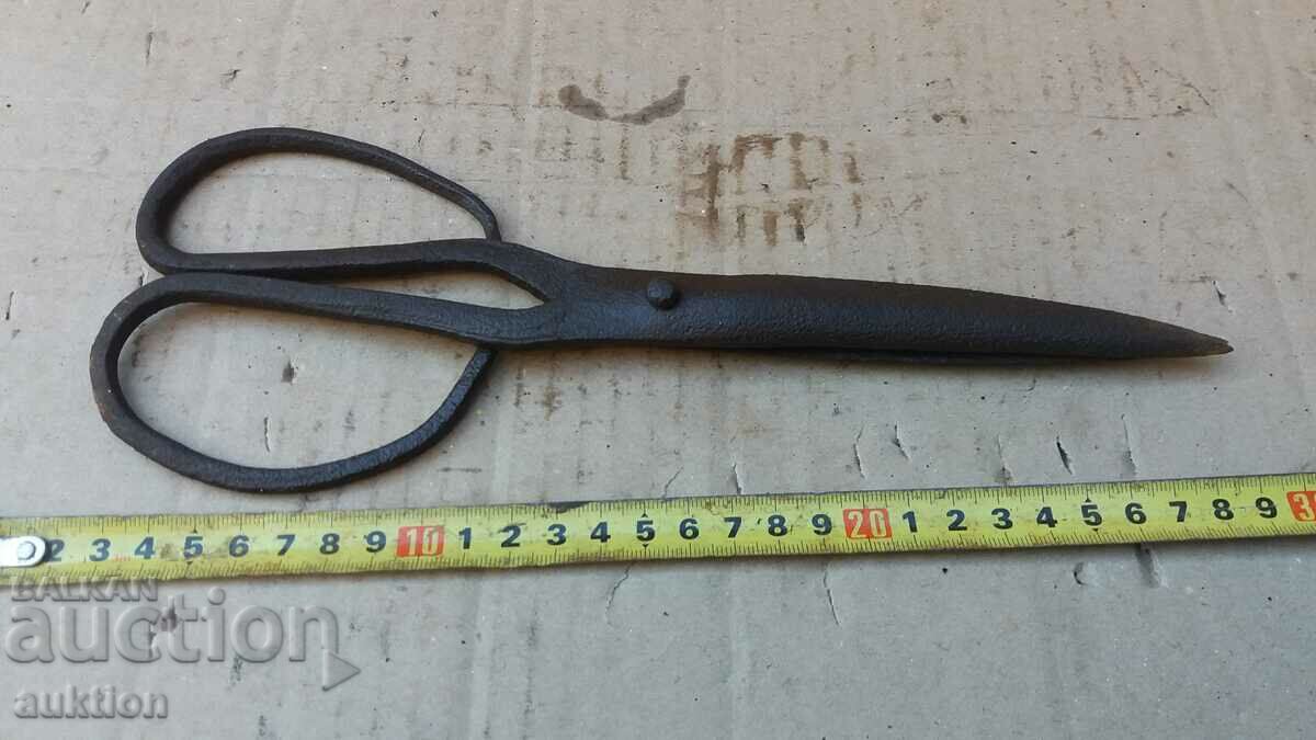 FORGED RENAISSANCE SCISSORS - 5 FORGED RENAISSANCE SCISSORS - 5
