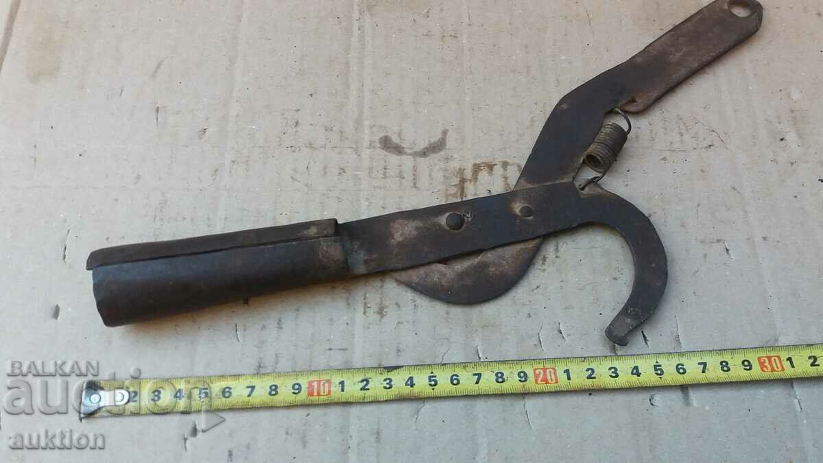 SCISSORS FOR CUTTING HIGH BRANCHES - 5