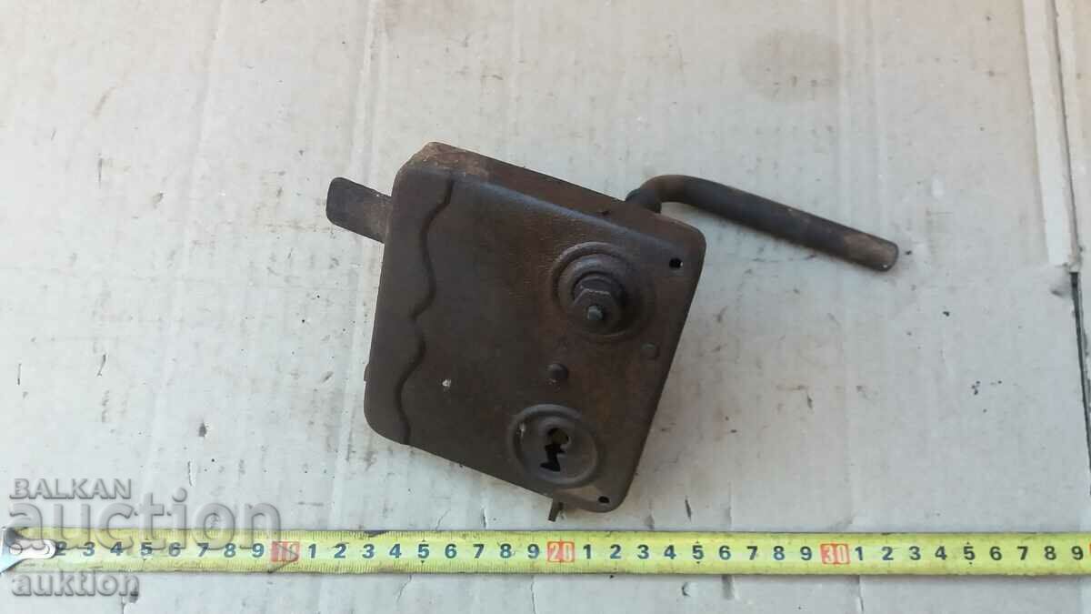 OLD LOCK with price 4.99 BGN | € 2.55 OLD LOCK with price 4.99 BGN | € 2.55