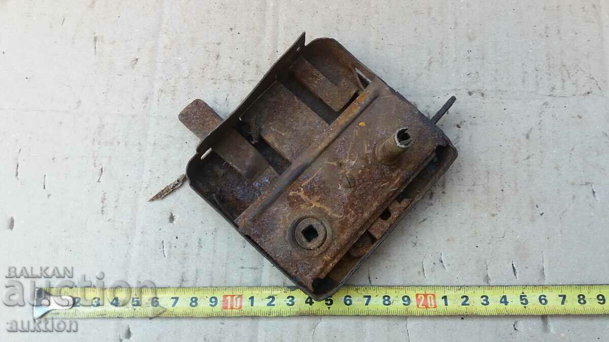 OLD LOCK - 5 OLD LOCK - 5