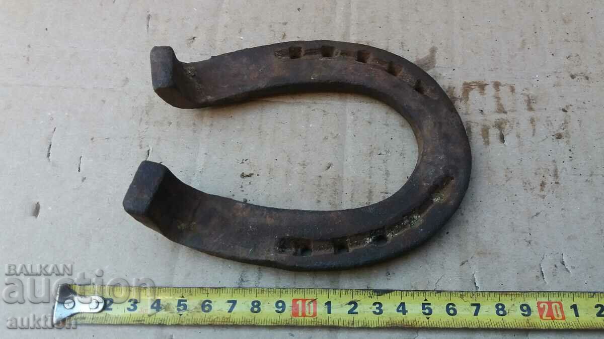 A MASSIVE HORSESHOE with price 1.99 BGN | € 1.02