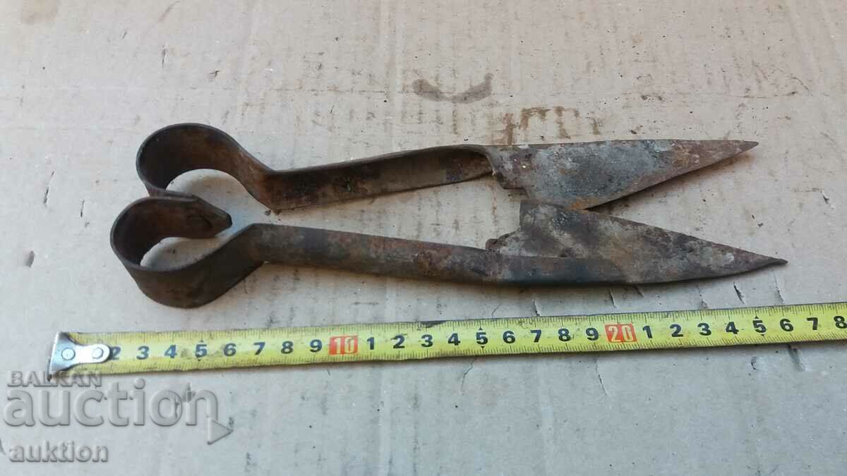 Auction OLD SHEEP SHEARS Auction OLD SHEEP SHEARS