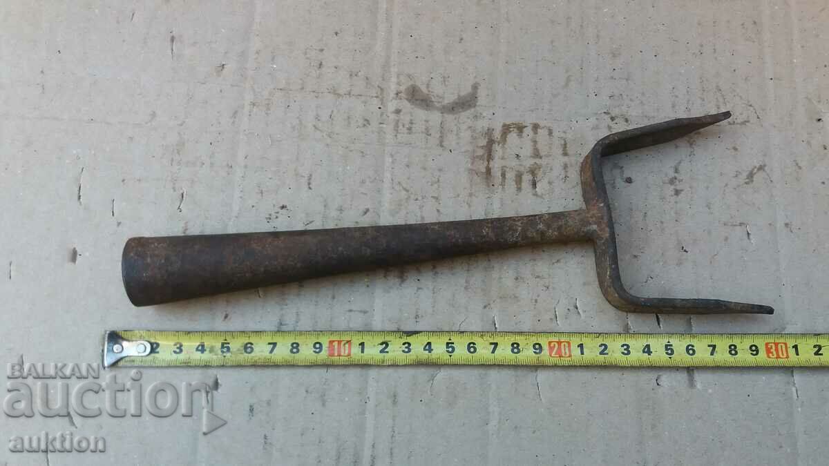 Auction  OLD Movable Anvil