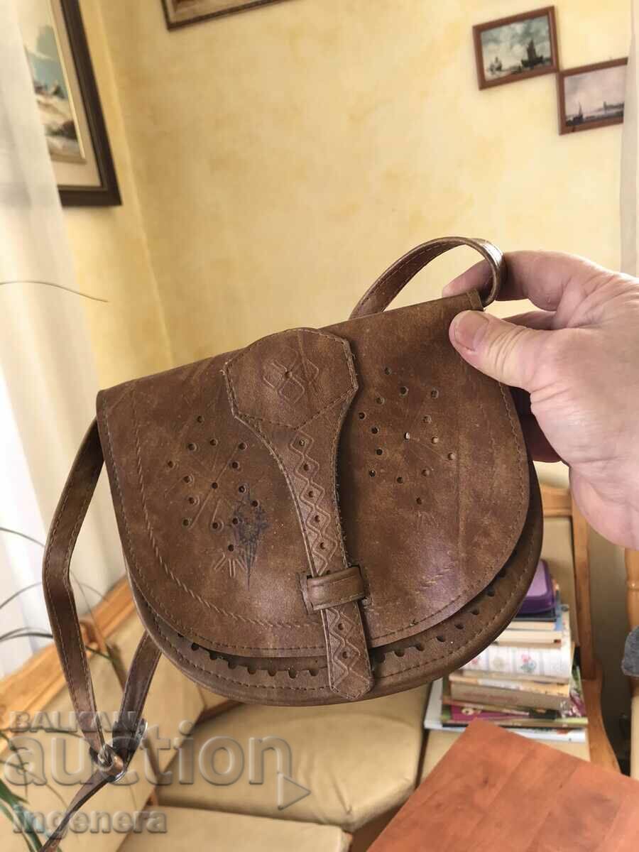 STYLISH WOMEN'S LEATHER BAG with price 19.00 BGN | € 9.71 STYLISH WOMEN'S LEATHER BAG with price 19.00 BGN | € 9.71