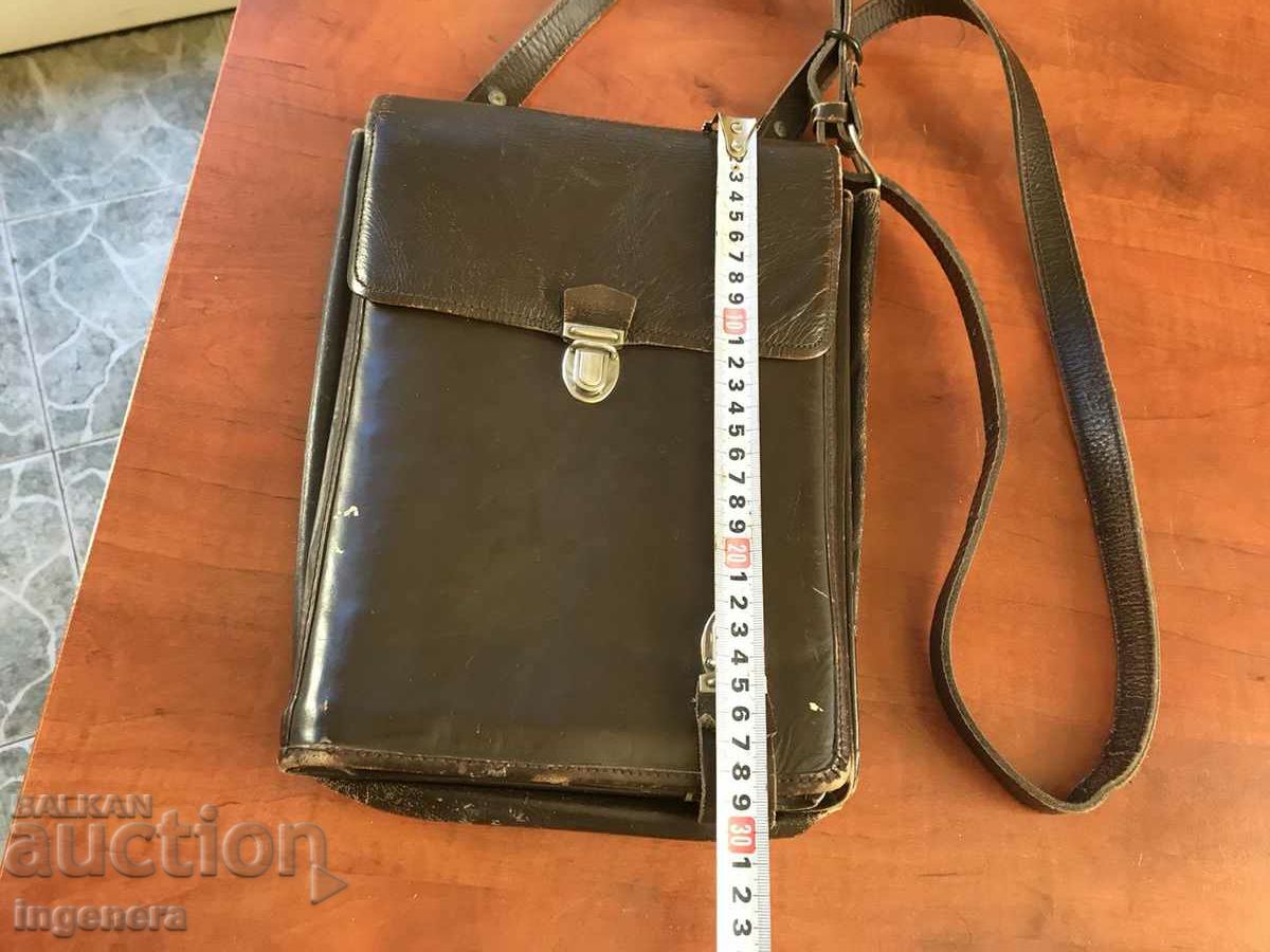 Auction  BAG LEATHER COMMANDER FIELD OFFICER MILITARY