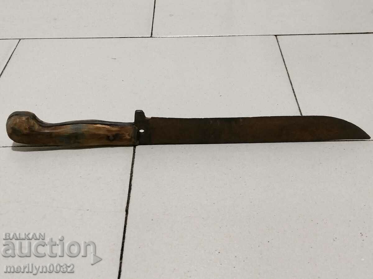 Auction Old butcher knife with engravings carved from buffalo horn primitive Auction Old butcher knife with engravings carved from buffalo horn primitive