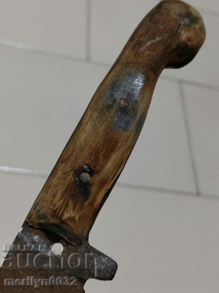 Old butcher knife with engravings carved from buffalo horn primitive - 6 Old butcher knife with engravings carved from buffalo horn primitive - 6