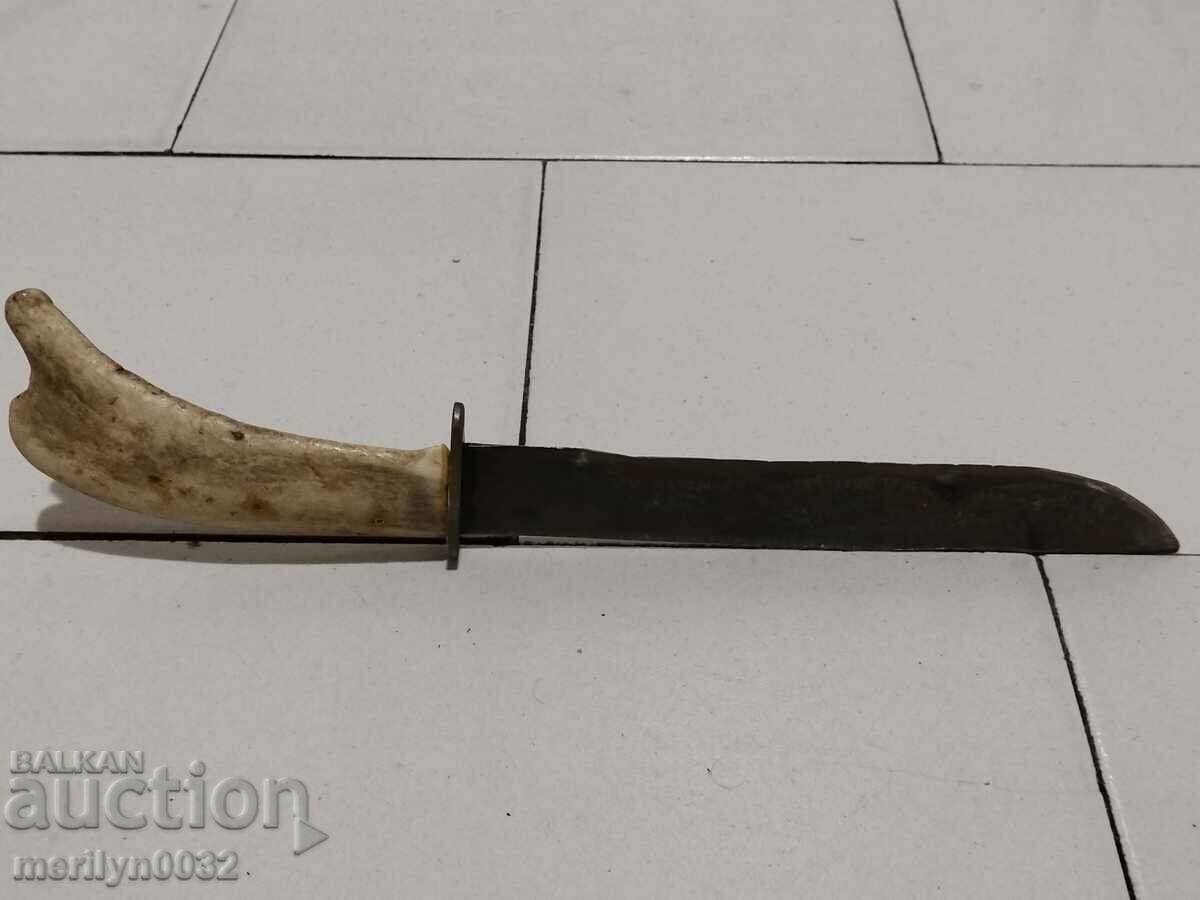 Delivery of Old primitive hunting knife Delivery of Old primitive hunting knife