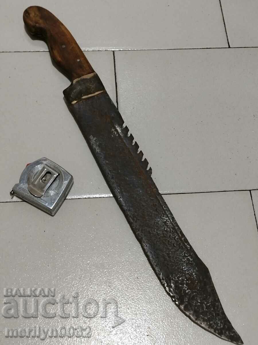 Old satyrlia primitive knife with price 78.00 BGN | € 39.88