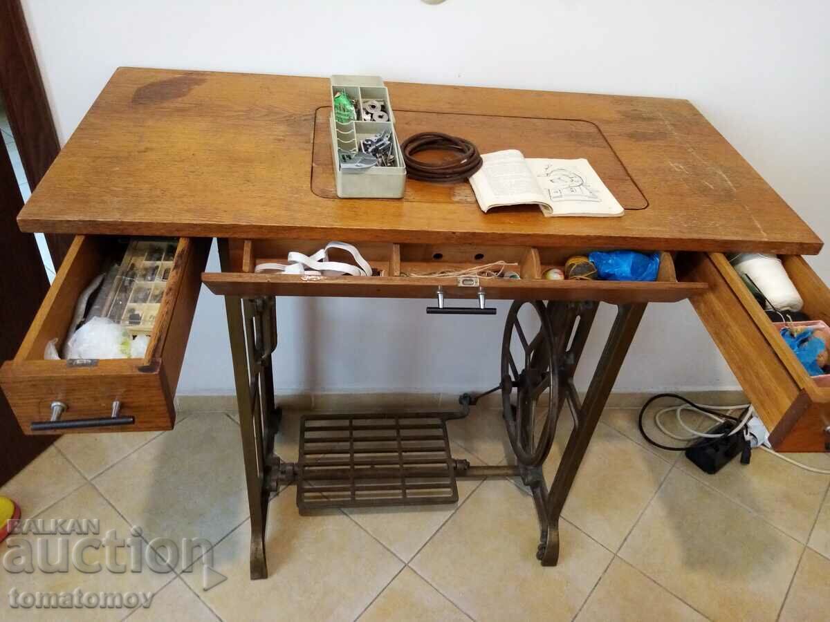 Auction Sewing machine, Poland Auction Sewing machine, Poland