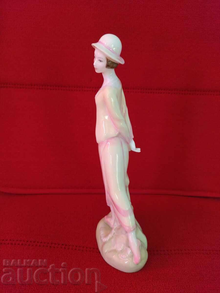 Royal Dowton figurine with price 60.00 BGN | € 30.68 Royal Dowton figurine with price 60.00 BGN | € 30.68