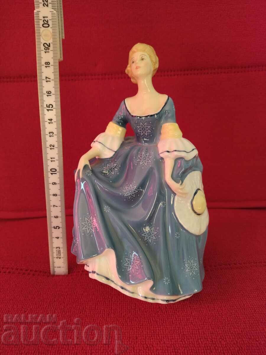 Royal Dowton figurine - 5 Royal Dowton figurine - 5