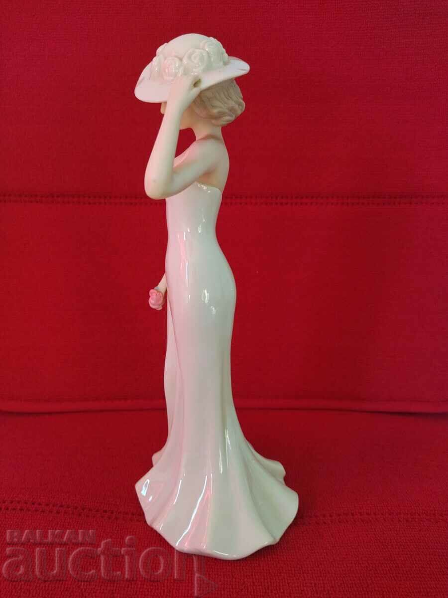 Delivery of Regal figurine