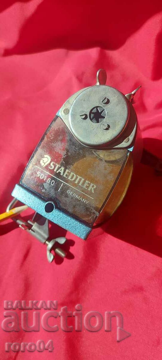 Auction SHARPENER - DESKTOP - EXCELLENT - GERMANY - STAEDTLER Auction SHARPENER - DESKTOP - EXCELLENT - GERMANY - STAEDTLER
