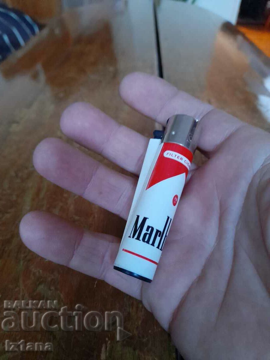 O brichetă veche Marlboro