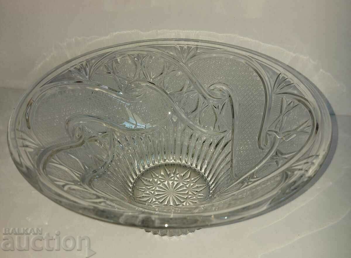 Delivery of .SOC SOLID LARGE CRYSTAL FRUCTIERA BOWL Delivery of .SOC SOLID LARGE CRYSTAL FRUCTIERA BOWL