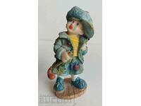 .FIGURA STATUETA SUVENIR DECORATIE BAIAT BAIAT