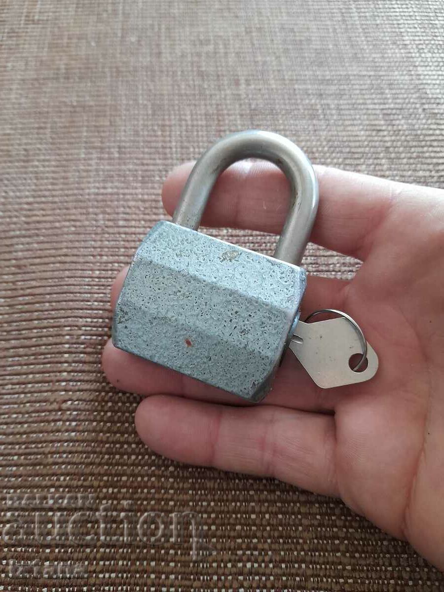 Стар катинар с цена 27.00 лв. | € 13.80 Стар катинар с цена 27.00 лв. | € 13.80