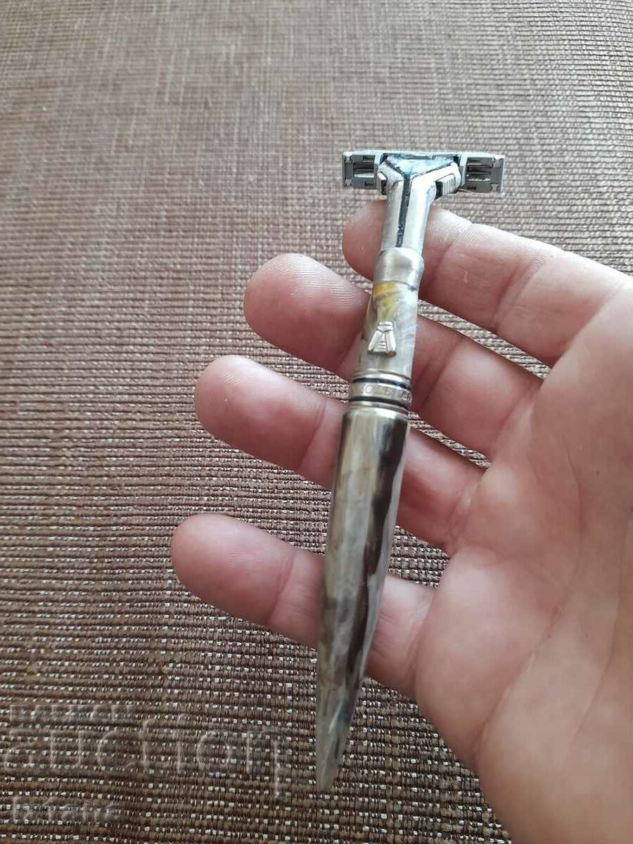 Brici Laguiole cu preț 100.00 BGN | € 51.13